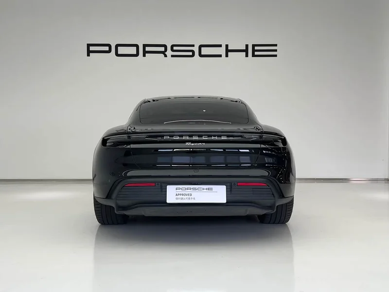 Porsche Taycan — фото 6