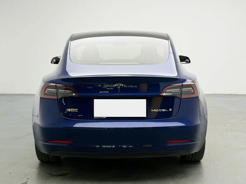 Tesla Model 3 — фото 5