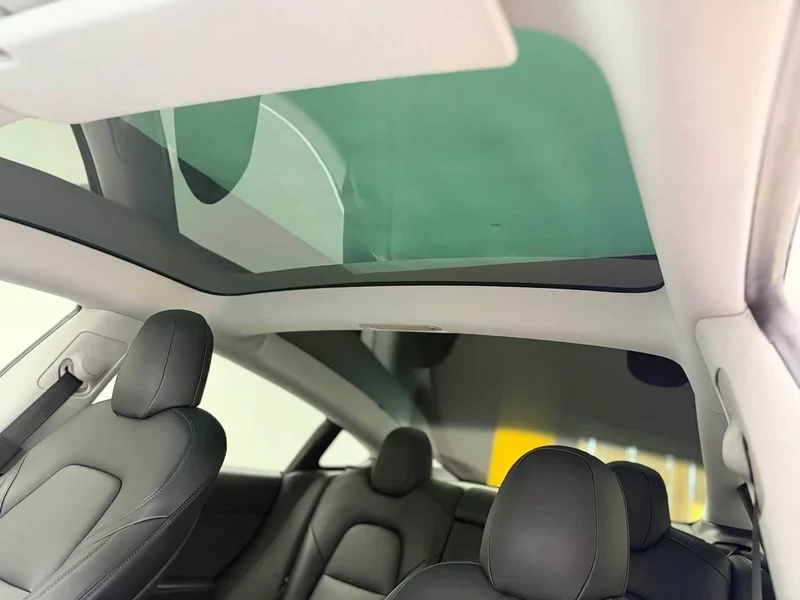 Tesla Model 3 — фото 10