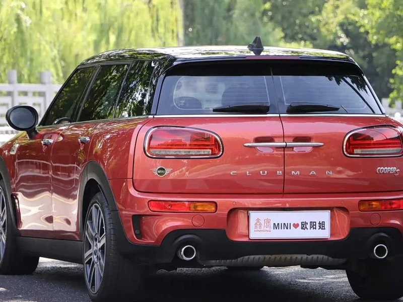 MINI CLUBMAN — фото 6