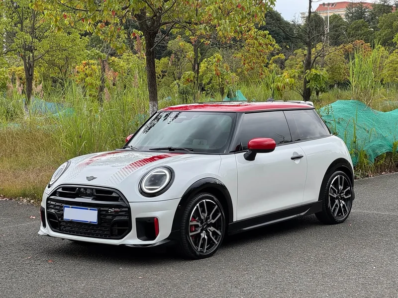 MINI JCW — фото 1