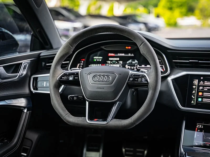 Audi RS 7 — фото 10