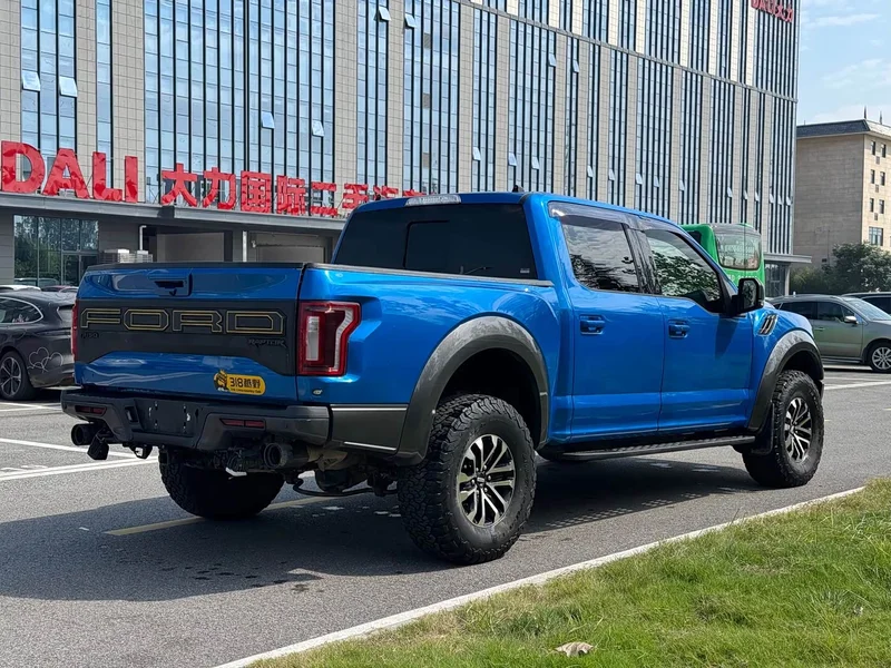 Ford F-150 Raptor — фото 7