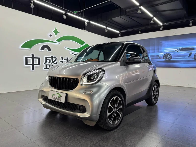 Smart Fortwo — фото 1