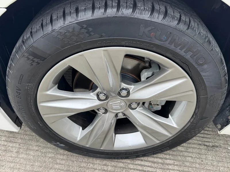 Toyota Crown — фото 15