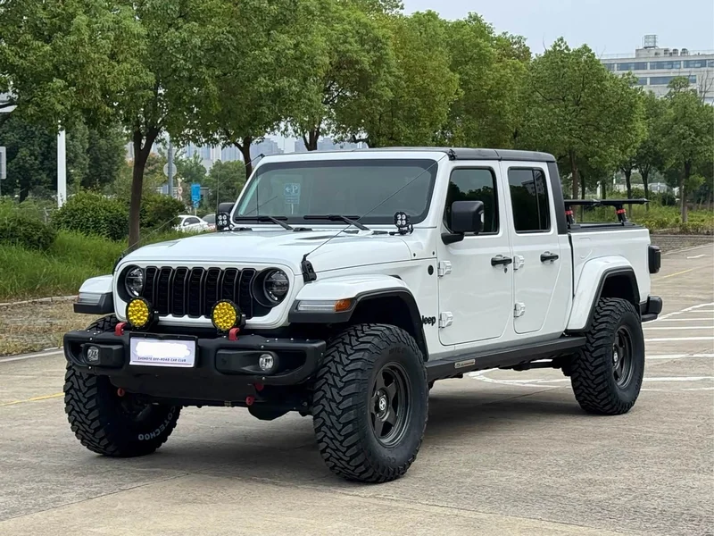 Jeep Gladiator — фото 1