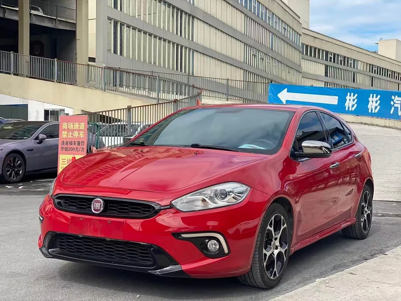 Hyundai i30 — фото 1