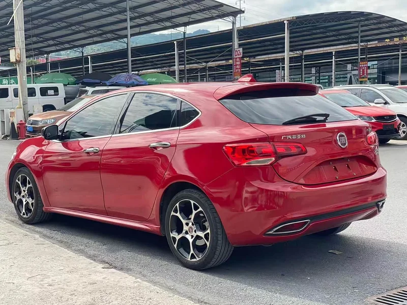 Hyundai i30 — фото 11