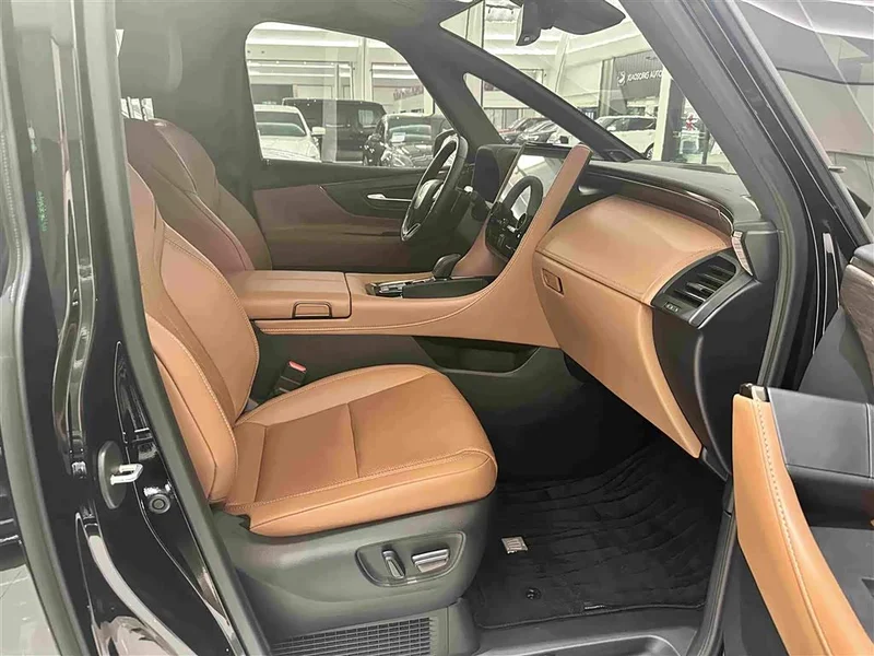 Toyota Vellfire — фото 11