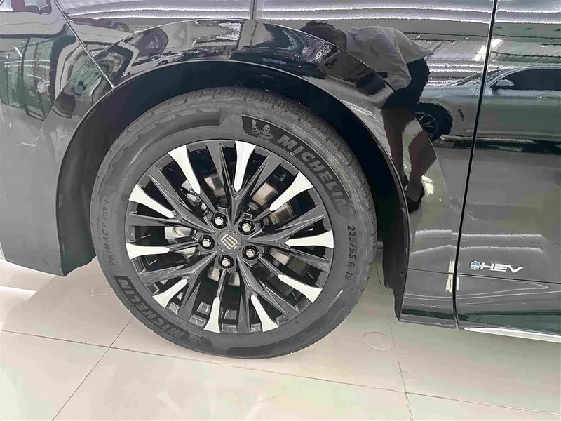 Toyota Vellfire — фото 13