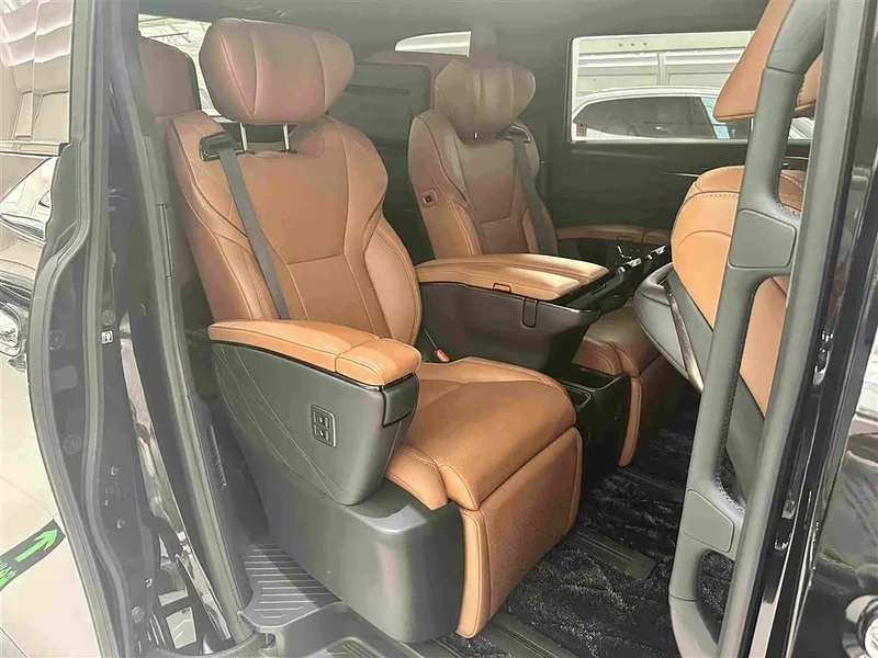 Toyota Vellfire — фото 14