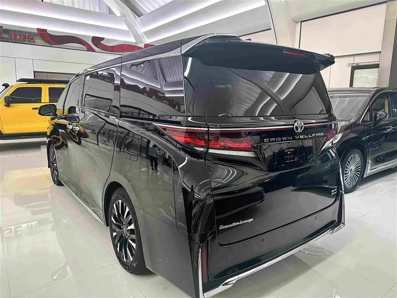 Toyota Vellfire — фото 17