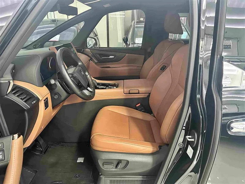 Toyota Vellfire — фото 9