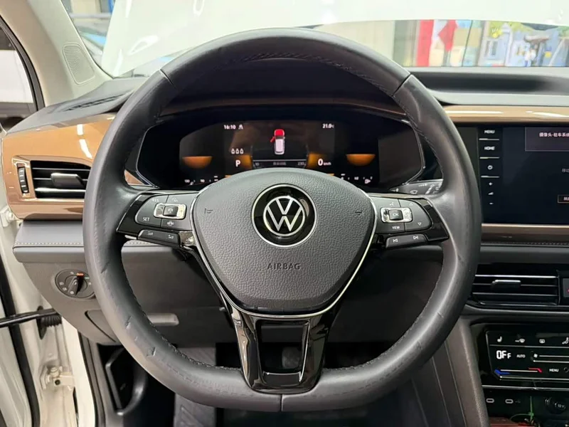 Volkswagen Tharu — фото 22