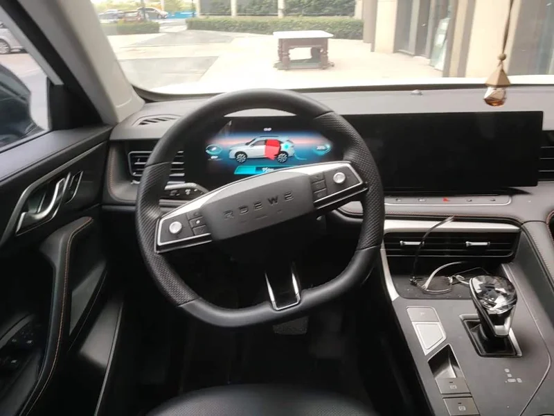 Roewe RX5 New Energy — фото 15