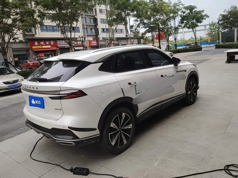 Roewe RX5 New Energy — фото 3