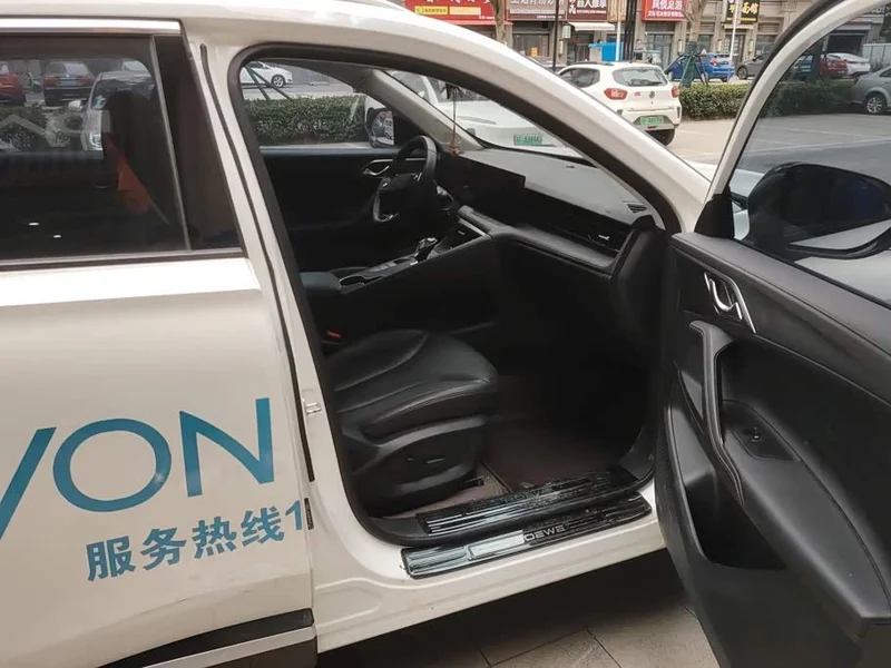 Roewe RX5 New Energy — фото 8