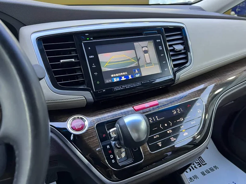 Honda Odyssey — фото 16