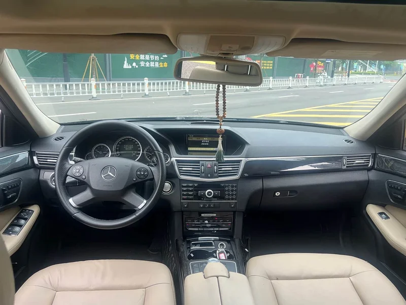 Mercedes-Benz E-Class (Imported) — фото 12