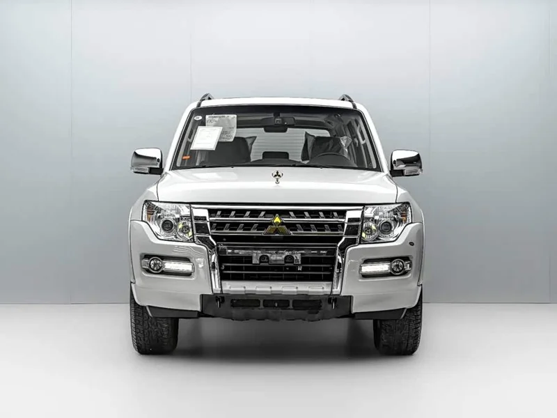 Mitsubishi Pajero (Imported) — фото 2
