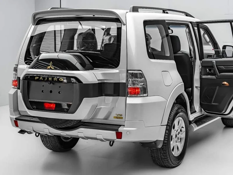 Mitsubishi Pajero (Imported) — фото 37