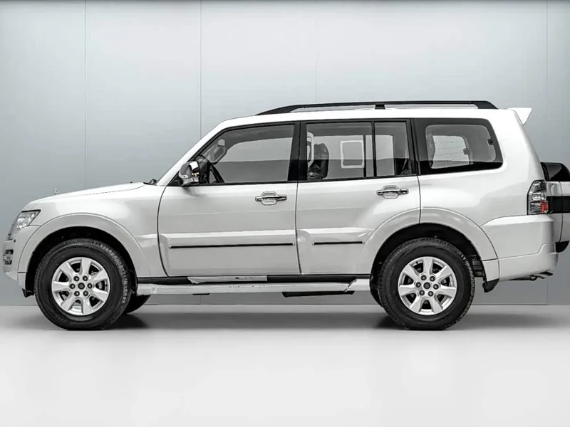 Mitsubishi Pajero (Imported) — фото 4