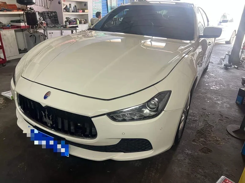 Maserati Ghibli — фото 1