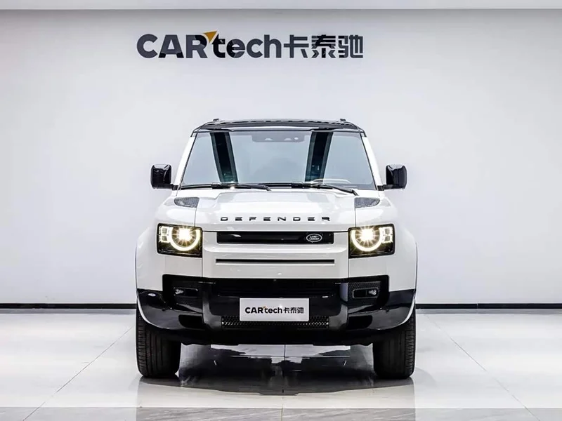 Land Rover Defender — фото 1