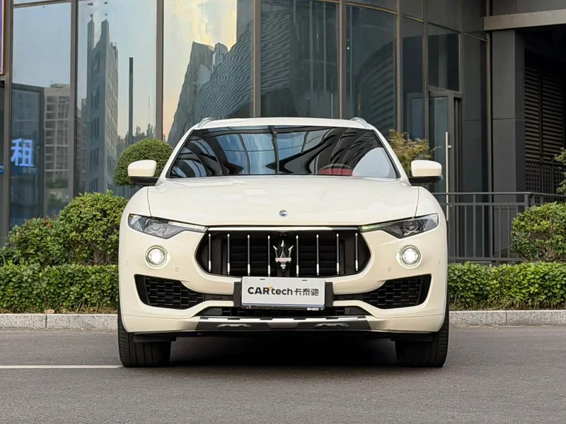 Maserati Levante — фото 2
