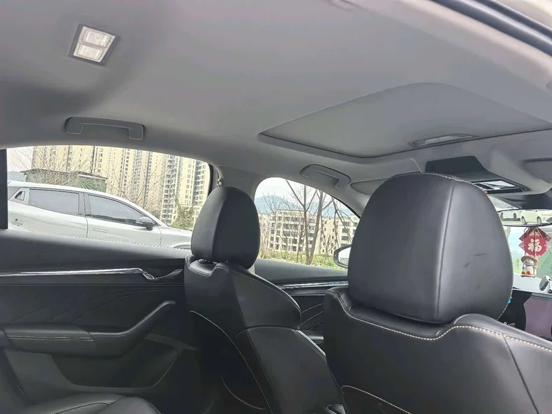 Volkswagen Octavia — фото 9