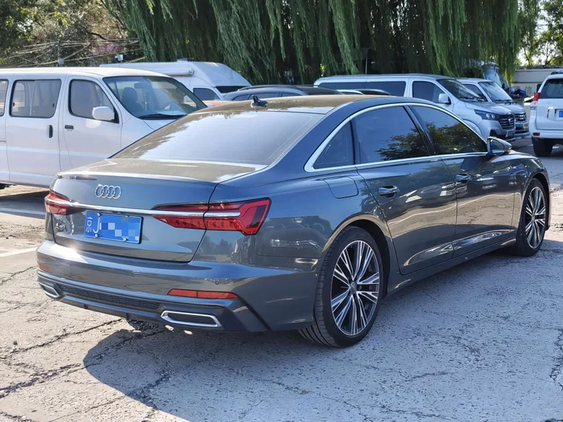 Audi A6L — фото 5
