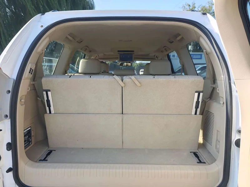 Toyota Prado — фото 13