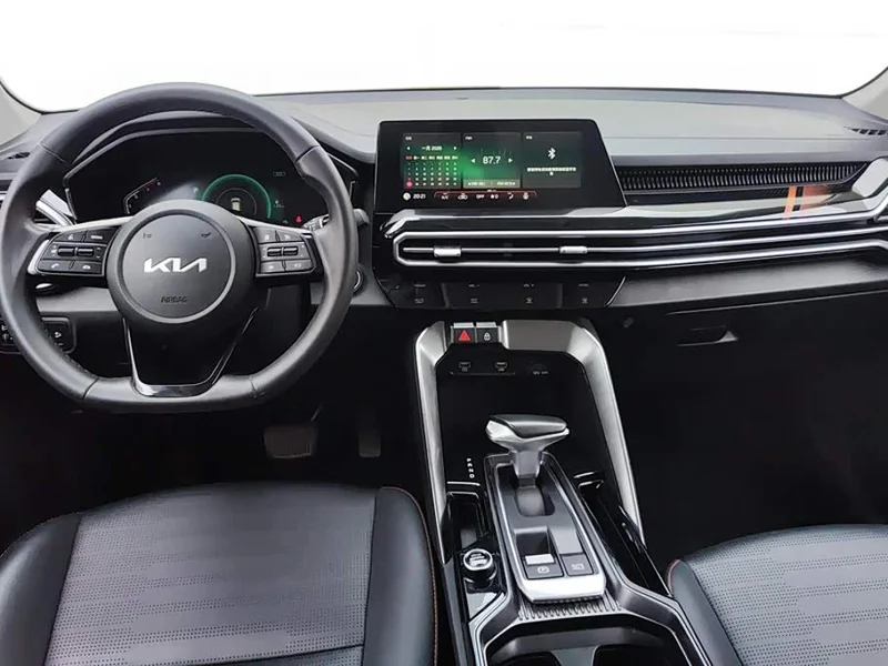 Kia Sportage — фото 12