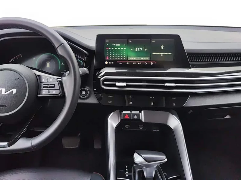 Kia Sportage — фото 13