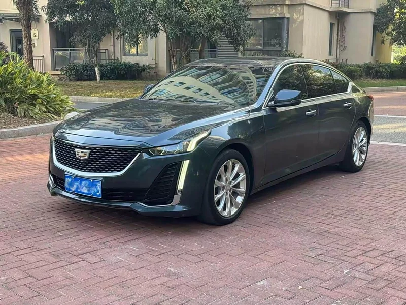 Cadillac CT5 — фото 1