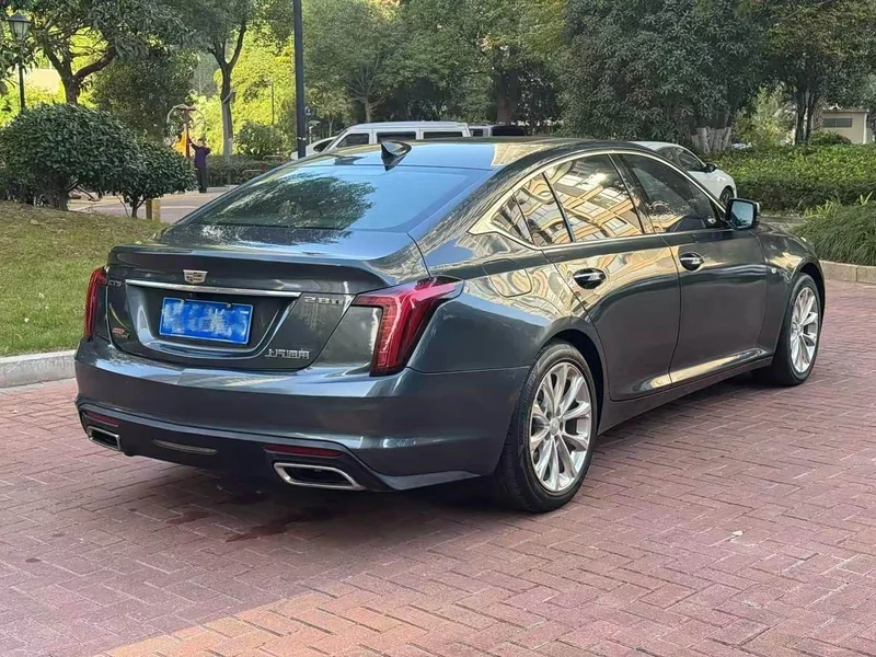 Cadillac CT5 — фото 8