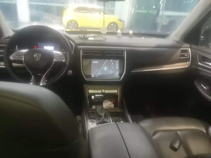 Roewe RX8 — фото 12