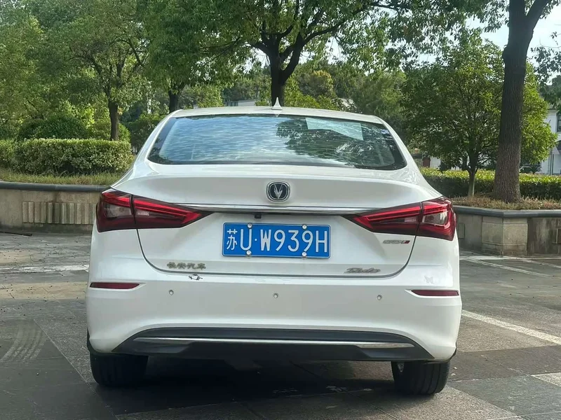 Changan Eado — фото 8