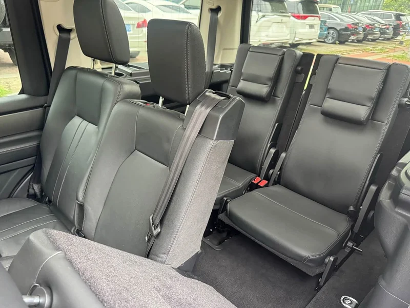 Land Rover Discovery — фото 19
