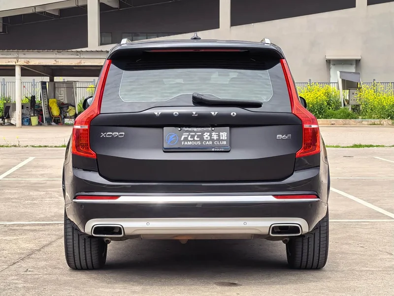 Volvo XC90 — фото 4