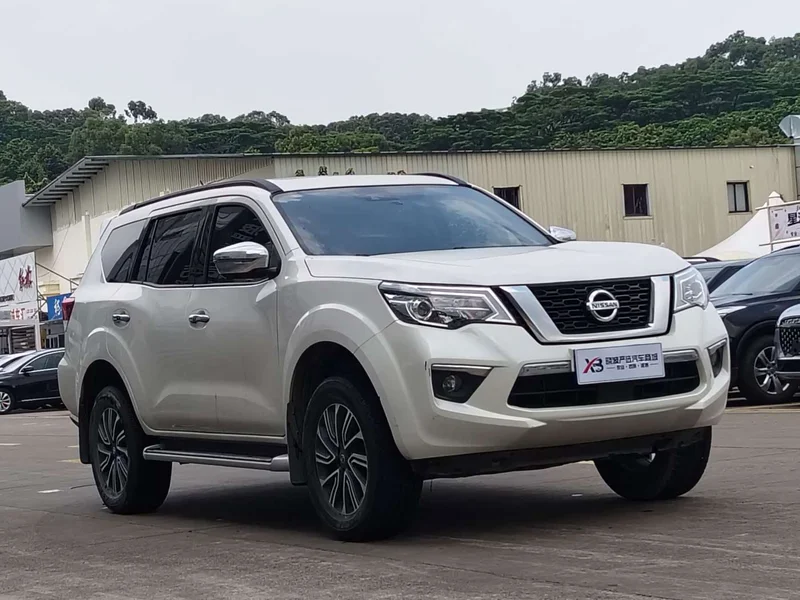 Nissan Terra — фото 3