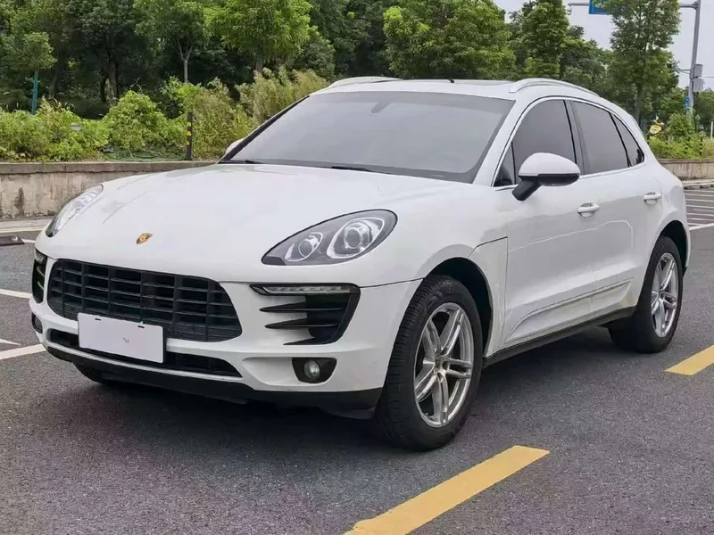Porsche Macan — фото 1