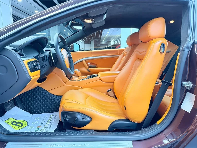 Maserati GranTurismo — фото 7