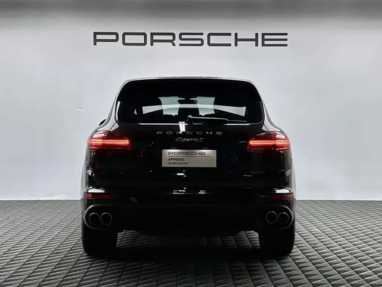 Porsche Cayenne — фото 5