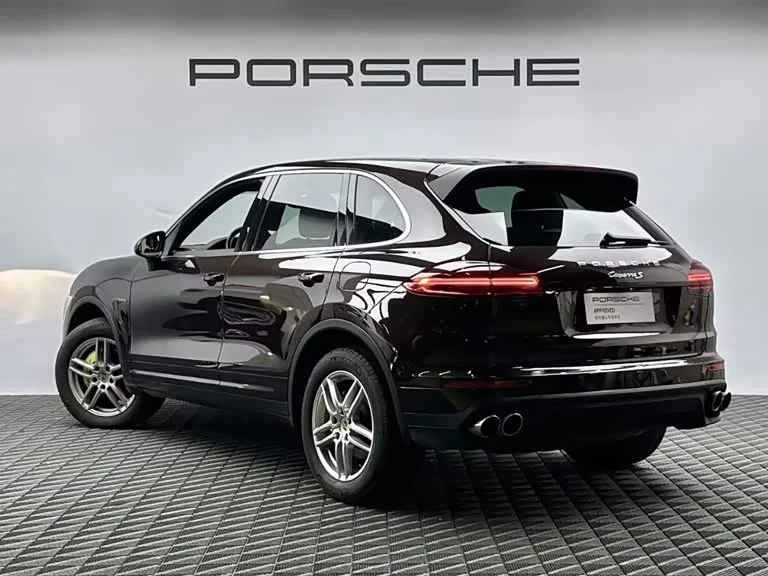 Porsche Cayenne — фото 6