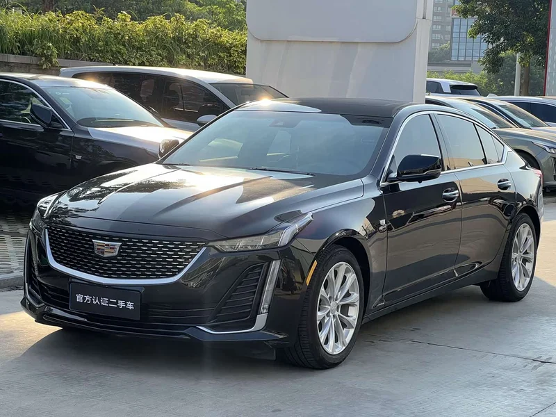Cadillac CT5 — фото 1