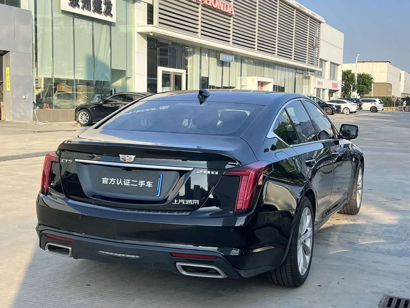 Cadillac CT5 — фото 4
