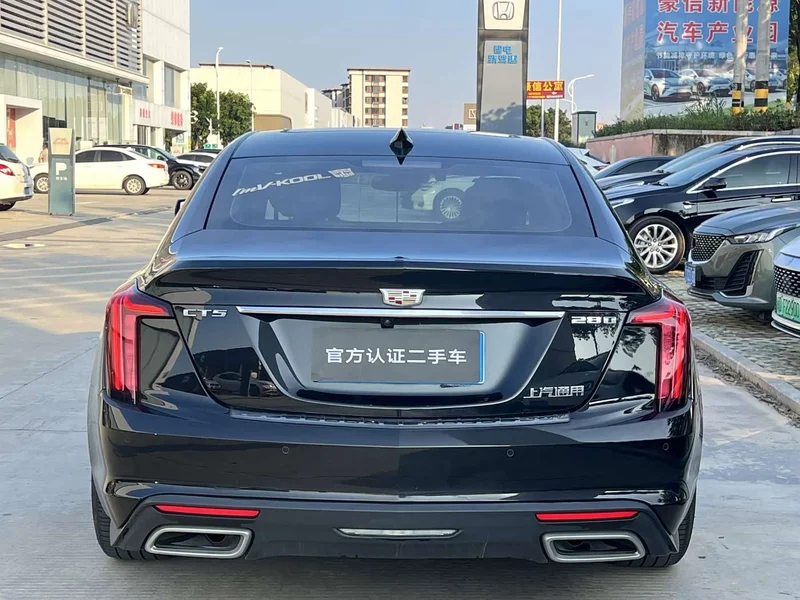 Cadillac CT5 — фото 5