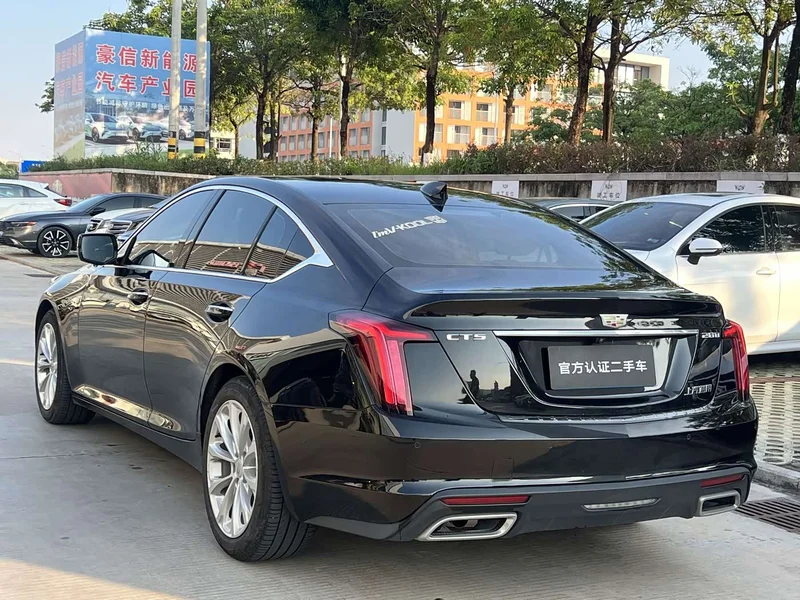Cadillac CT5 — фото 6