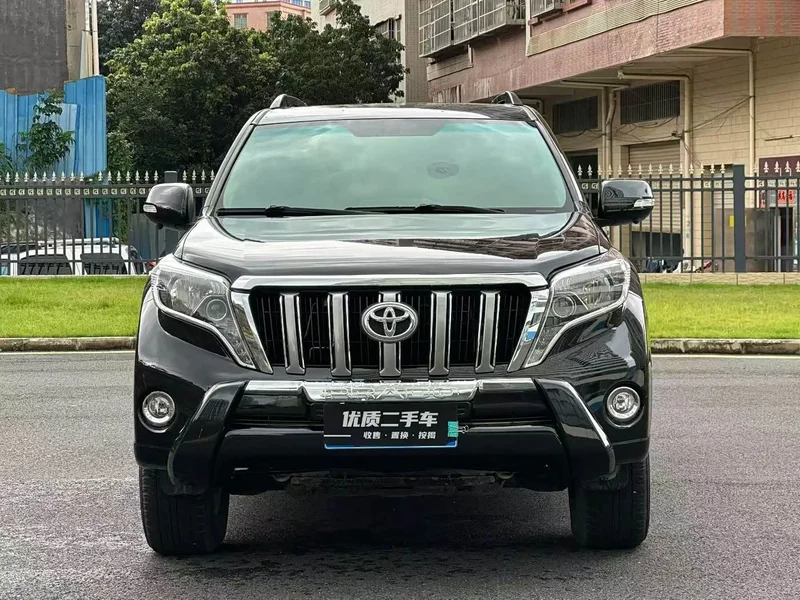 Toyota Prado — фото 2